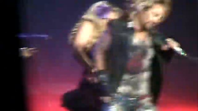 Mötley Crüe - Wild Side - LIVE - Camden, NJ 7/16/11 смотреть онлайн