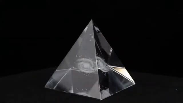 Хрустальная 3d пирамида с лазерной гравировкой, стеклянная фэншуй, фигурка, украшение дома, смотреть онлайн
