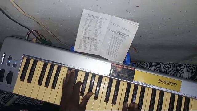 TENZI 50 YESU NAKUPENDA KBD MSAFI TZ PIANO смотреть онлайн