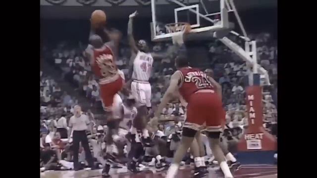 I tracked every Michael Jordan playoff game for a decade смотреть онлайн