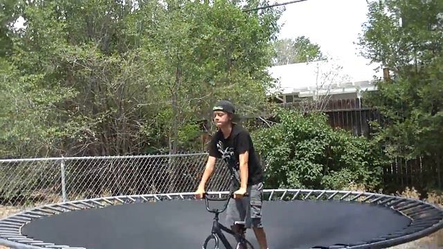 Tramp bike (John) смотреть онлайн