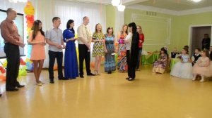 Игры с родителями. Выпускной бал в детском саду