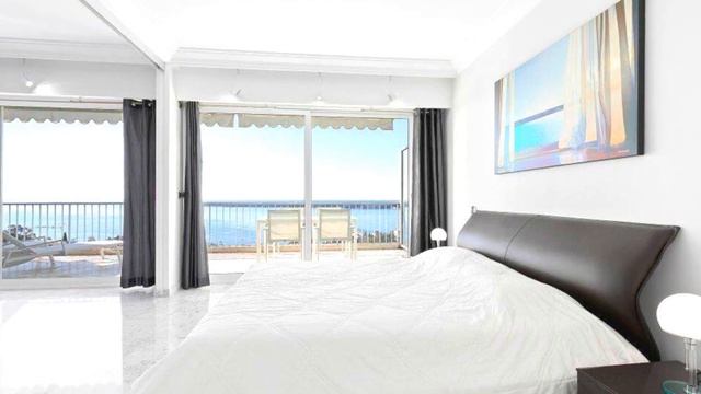 Cannes ce dernier étage vue mer en location saisonnière смотреть онлайн