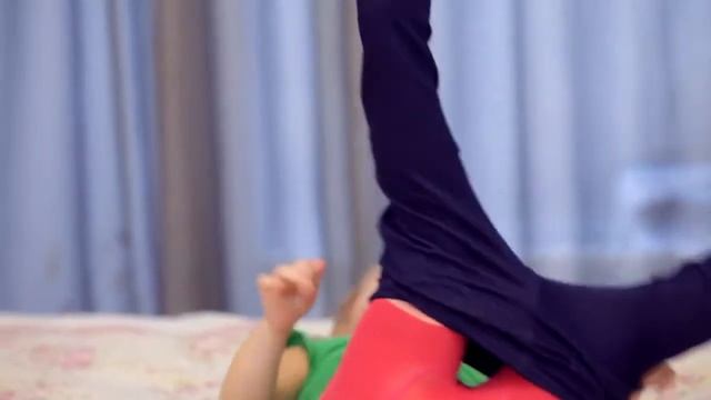 Как научить ребенка одеваться самостоятельно Любящие мамы смотреть онлайн