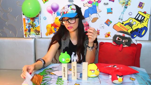 ЧЕЛЛЕНДЖ ★ ANGRY BIRDS в реальной жизни! Энгри Бердс Злые птички - Тестируем и получаем очки) смотреть онлайн