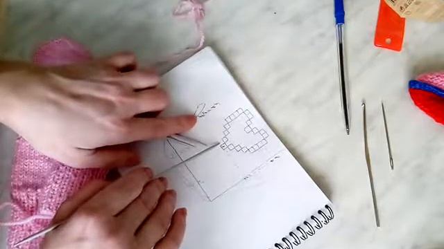 Вязание варежки 2 часть вывязывание сердечка смотреть онлайн
