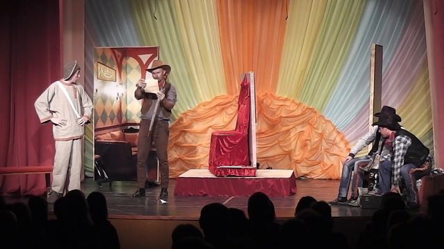 "ДНИ, КАК ГУСИ, ПРОЛЕТАЮТ..." - спектакль-фьяба Театра на Красной Горке. смотреть онлайн