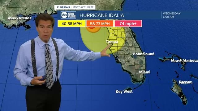 Idalia now Category 2; storm conditions expected Tuesday night into Wednesday смотреть онлайн