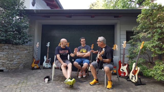 Ric&Joe&Piolo show of old Fender vintage basses; Precision 64,70-Telecaster 68-JB 72,77 (engl subt) смотреть онлайн