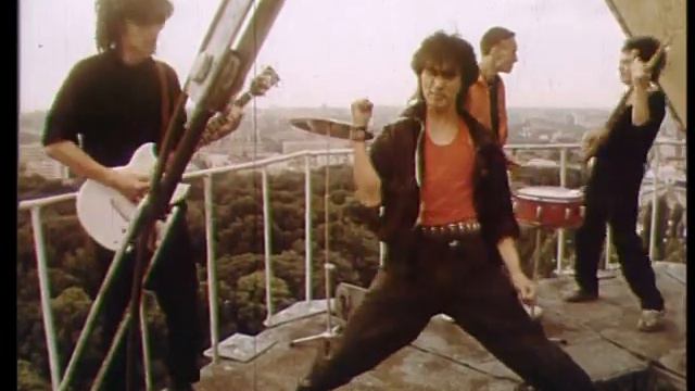 КИНО — Попробуй спеть вместе со мной (1986, клип) смотреть онлайн
