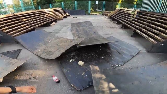 ПРОЩАЙ БМХ ! ТРЕСНУЛА ВИЛКА В ДОЛЬ И ТЕПЕРЬ ОН НЕ ХОЧЕТ КАТАТЬСЯ... смотреть онлайн