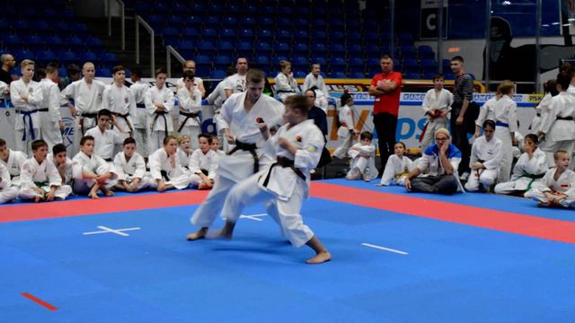 World Traditional Karate Championships Czech Republic2019 En-bu KOMPANIIETS KYRYLO vs BOBRA BOHDAN смотреть онлайн