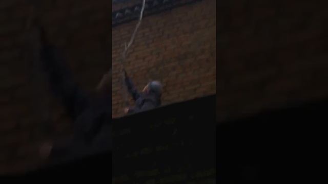 Как достать с крыши мяч смотреть онлайн