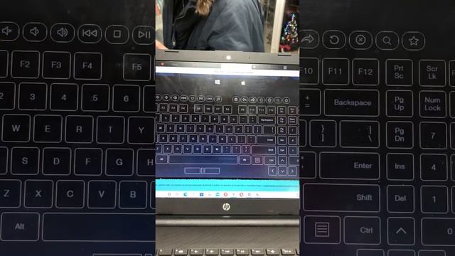 Ноутбук HP 15-bw065 смотреть онлайн