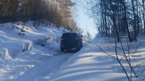 Кроссоверу его не взять, а Mitsubishi Pajero Sport 3 2021(бензин) заезжает, но не с первого раза