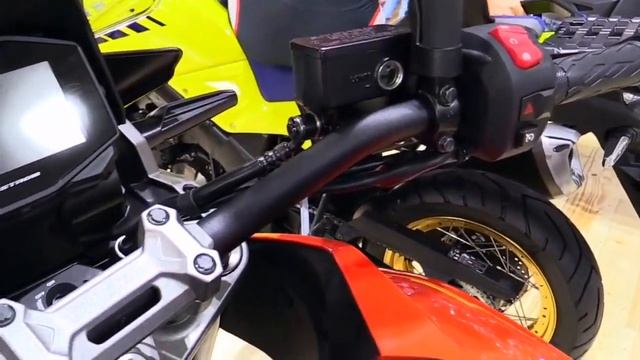 2020 Suzuki V Strom 1050 Milan Special Lookaround Le Moto Around The World смотреть онлайн