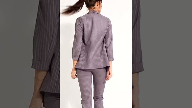 Женский костюм в полоску смотреть онлайн