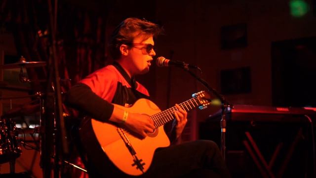 Hits of the 80's at the Red Bike on Vashon 9-29-17 "Home Sweet Home" смотреть онлайн
