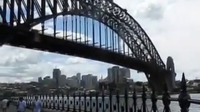 Harbour Bridge Climb Sydney Australia смотреть онлайн