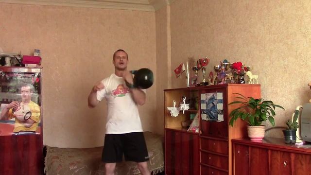 Гиря 32 кг.Длинный цикл.165 подъемов за 10 мин.Gira(KB) 32 kg.Long cycle.165 reps in 10 min. смотреть онлайн