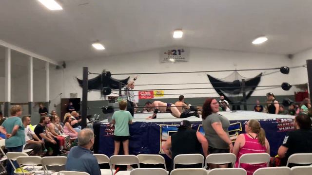 Nelson Edwin Robert Doolittle The 5th vs Matt O’Hare (No Disqualification Match) смотреть онлайн