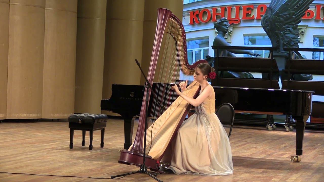 К. Сальседо «Танго», «Сегидилья» 2 части из Танцевальной сюиты смотреть онлайн