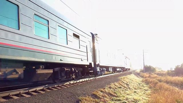 ЧС2Т-1050 с пассажирским поездом Ульяновск - Самара смотреть онлайн