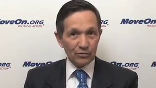 Congressman Kucinich - Arash Robinson's Question смотреть онлайн