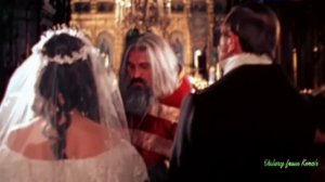 старинный романс:Жанна Бичевская  ? У церкви стояла карета?