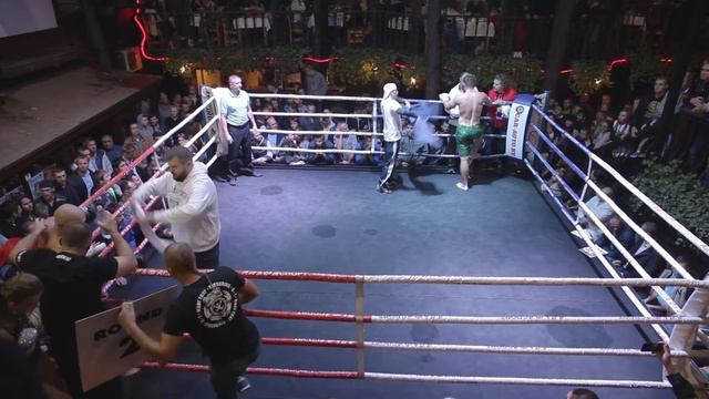 Михаил Бурешкин против Дмитрий Лухвич смотреть онлайн