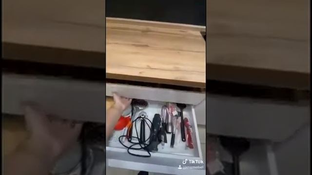 Белая кухня в сочетании с деревом смотреть онлайн