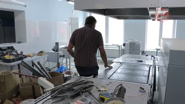 В новый детский сад в микрорайоне Радужном завезли оборудование и мебель смотреть онлайн