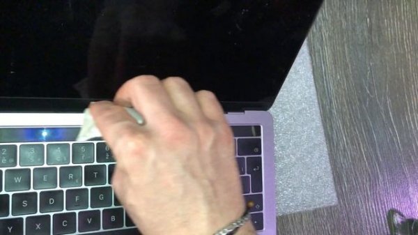 Fix macbook lcd repair flex cable, Replacement macbook, teardown macbook pro A1706