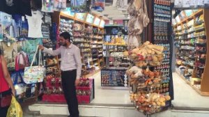 Что привезти из Дубаи из ОАЭ в подарок в 2023 году: дешевые сувениры