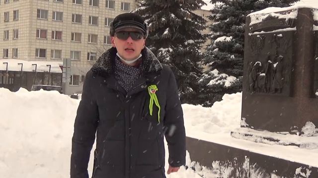 На плечах лютой неразберихи... | Стихи: Владислав Курочкин, читает: Владимир Хоботов смотреть онлайн