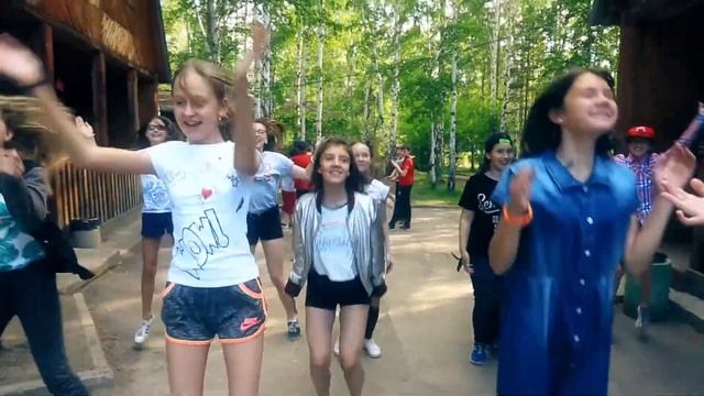 Детский лагерь "Голубые ели" смотреть онлайн