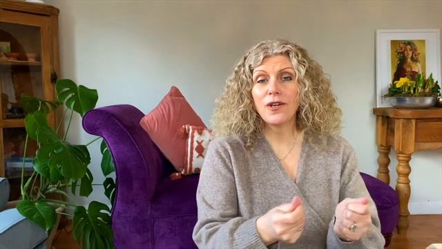 Developing a Relationship with the Goddesses, Gods and Guardians Oracle Cards | Sophie Bashford смотреть онлайн