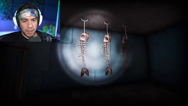 I SQUEALED When SpongeBob BREAKS In and Scares me! смотреть онлайн