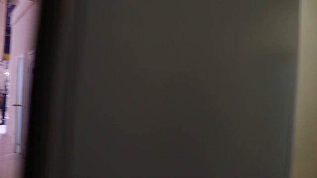 Грузопассажирский лифт МЛМ (2011 г.в) Скорость 1-м/c, Грузоподъемность 630 кг. ТЦ Альянс смотреть онлайн