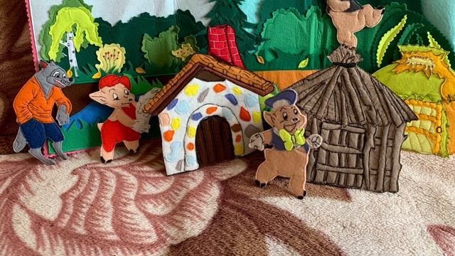 Развивающая детская книга из фетра «Три поросенка» смотреть онлайн