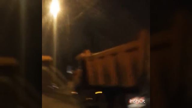 Зимой кладут асфальт МСК 14.11.16 Нагатинский затон ул.Судостроительная смотреть онлайн