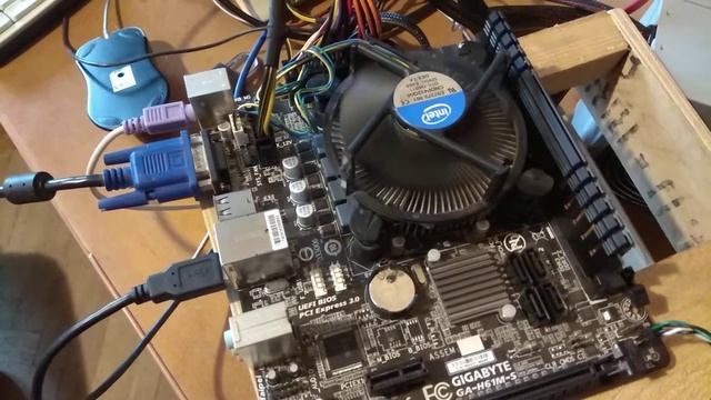 GIGABYTE GA-H61M-S смотреть онлайн