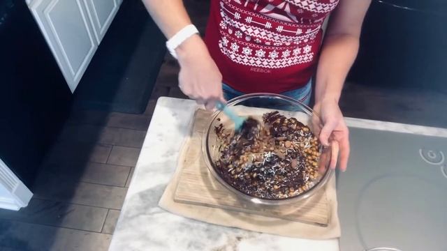 Reindeer poop ( chocolate nut clusters) смотреть онлайн