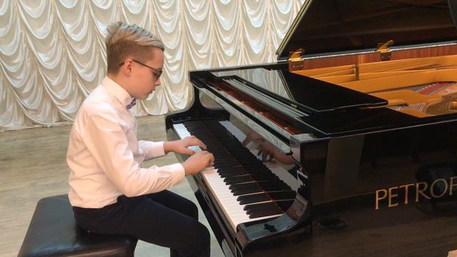 Гарри Суппес "Гавот" Ж.Б. Люлли смотреть онлайн