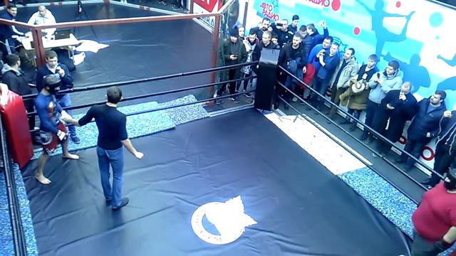 Бой Хочу Пожрать ТВ Серый против Гриша Полное ТВ смотреть онлайн