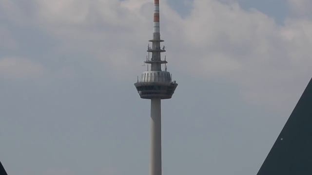 Panasonic HC-V180 Video Test - i.zoom 1x - 90x - Jungstörche Mannheim - YouTube смотреть онлайн