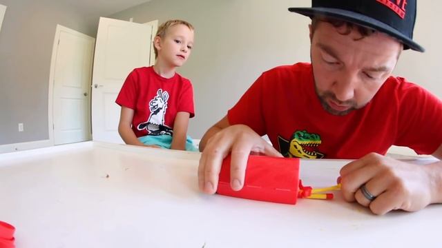 Father & Son EPIC BATTLE CARS! / Boom City Racers