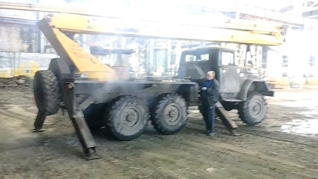 Работа на ЗиЛ131 АГП22