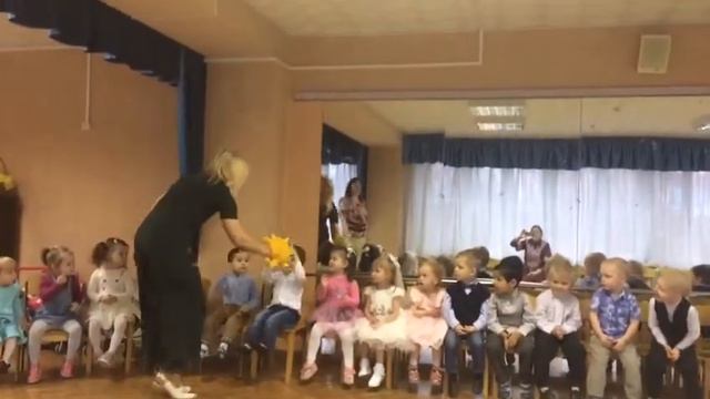 Утренник посвященный 8 марта смотреть онлайн