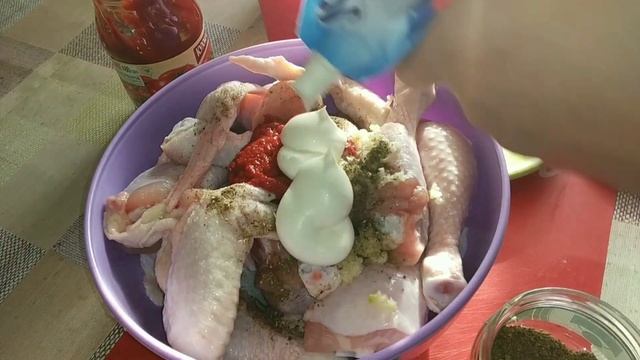 Куриные КРЫЛЫШКИ и ГОЛЕНИ в духовке ! смотреть онлайн